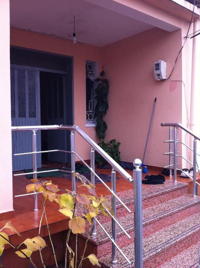 Florians Guesthouse Shkodra Kültér fotó